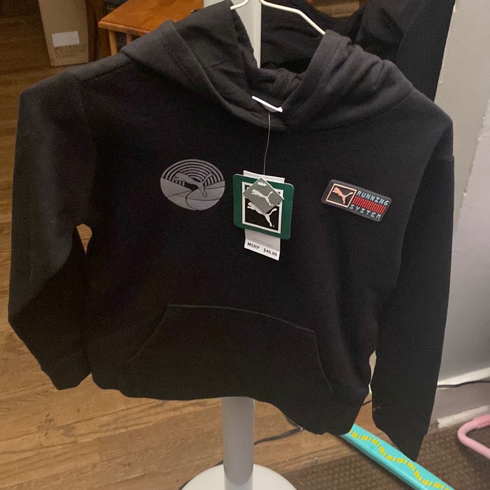 Puma kids girls pull over NWT SIZE 7